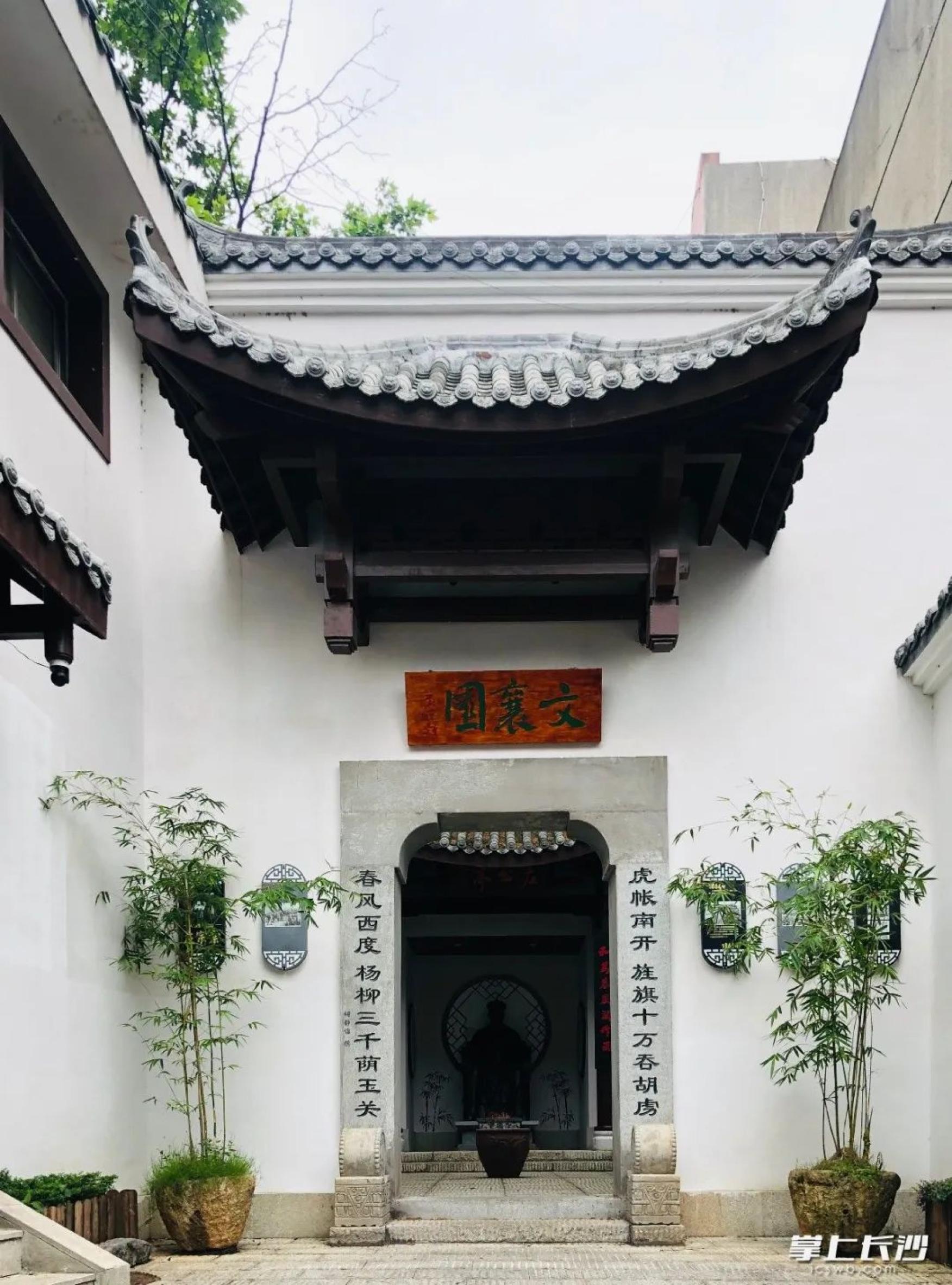 何立伟:帐敖痍币黄＠铣乔怯