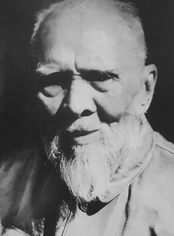 中国致公党创始人司徒美堂周谷城出身于地地道道的农民家庭,母亲连