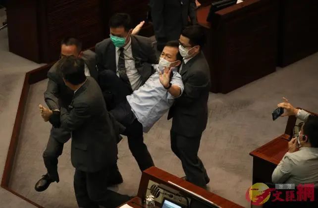 香港立法会又乱套了