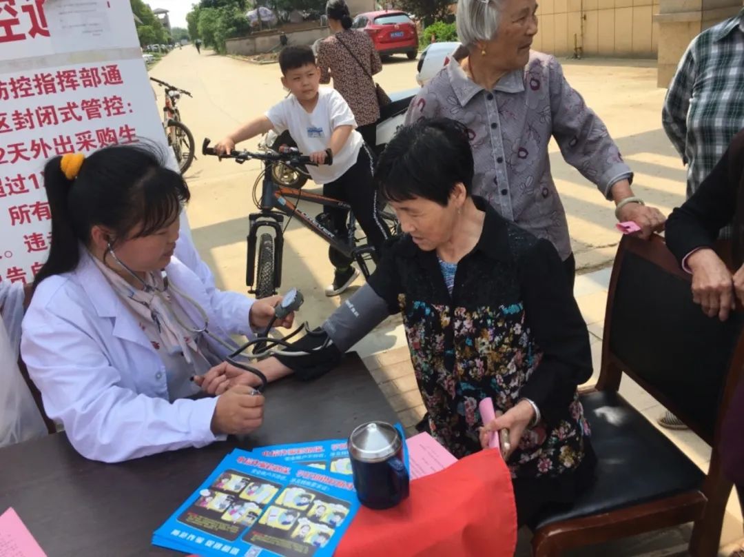 桐城市双新产业园区伊洛村妇联开展母亲节主题志愿服务活动