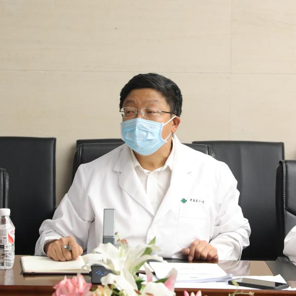 王振宁主持会议并讲话