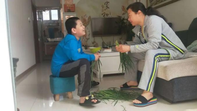 滦南三小多彩教育感受母爱亲情