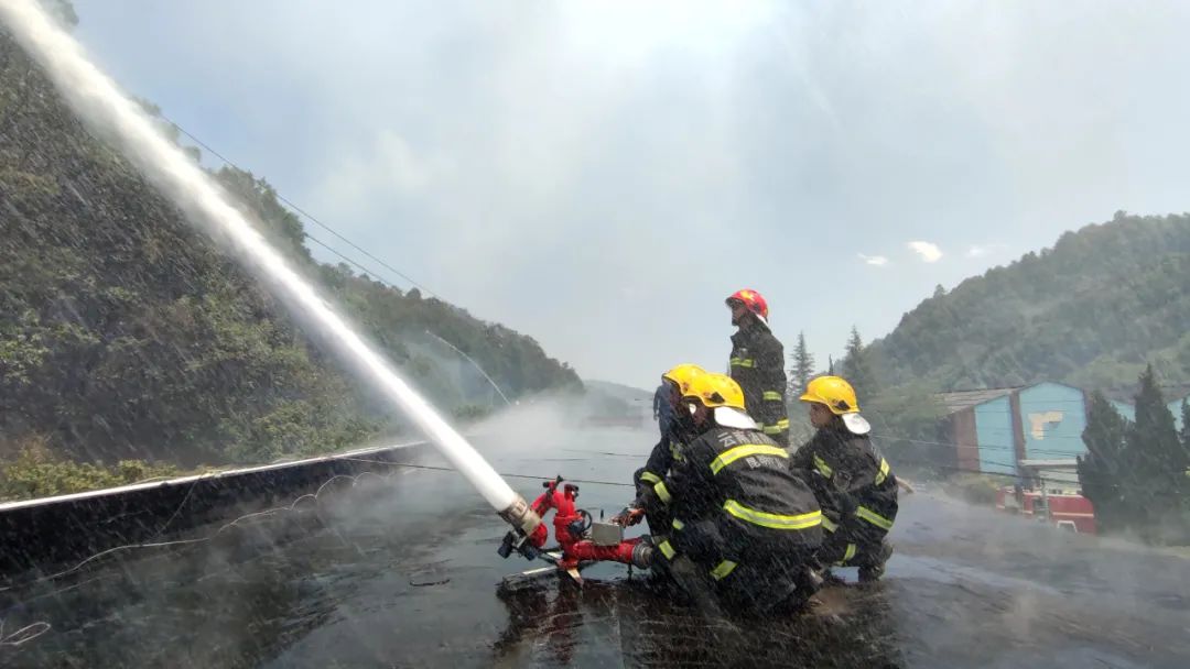 安宁森林消防图片