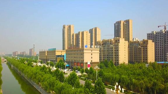 结合"双城同创"工作集中开展的市容环境"春雷行动",鄄城县综合行政