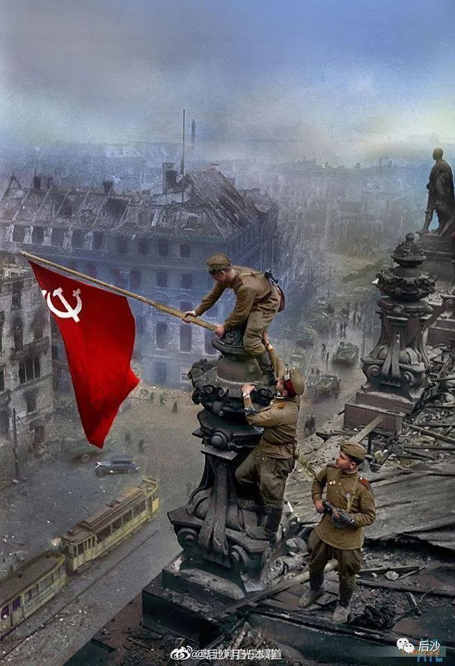苏联红军敬礼图片