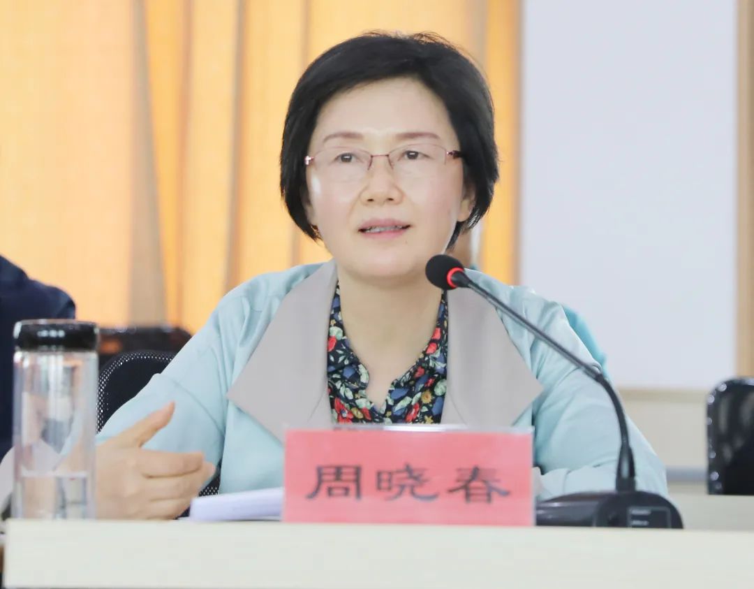 奉贤25名白衣战士出征浦东机场守护国门