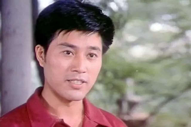 他本是锅炉工却因太帅成演员