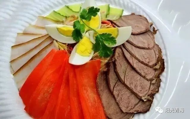 青海全盘青海土火锅青海手抓羊肉青海萱蔴饼青海尕面片.