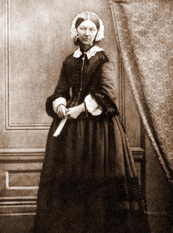 谢谢南丁格尔们,为我们拼过命!