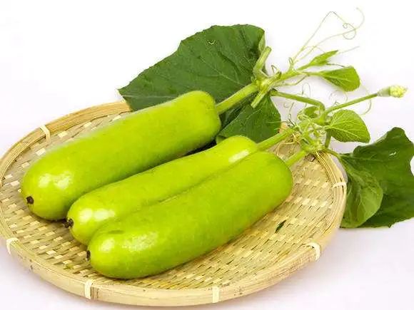 洪桥扁卜5元/包(3斤)白沙枇杷30元/盒(1斤)和平黄茶(中细)350元/斤