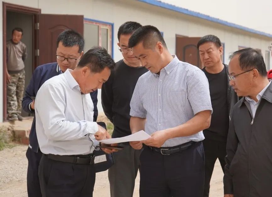 陈利音调研全县重点项目进展情况