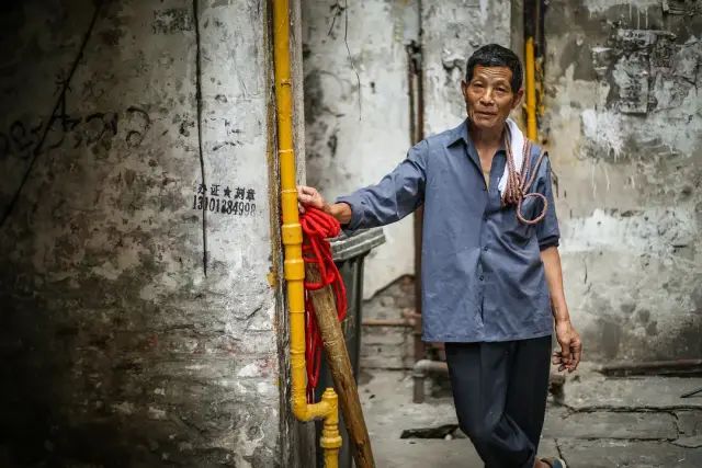 这群消失的重庆人曾经扛起这座城
