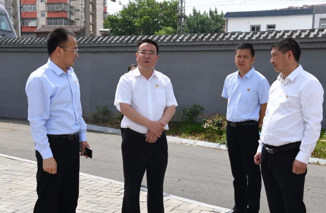 最后,陈功来到"中共洛阳组"诞生地纪念馆,细致了解纪念馆日常管理和