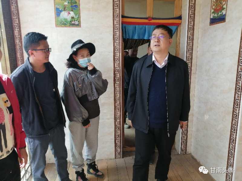 汪尚学再次督查指导阿木去乎牙利吉易地扶贫搬迁安置点工作