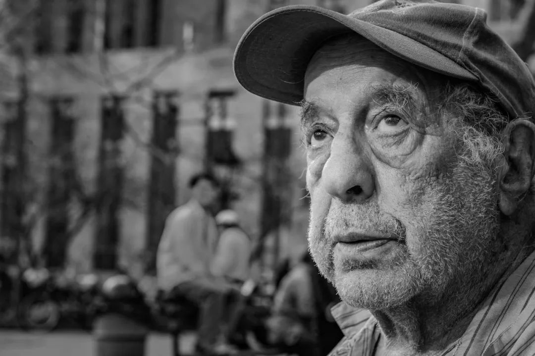 罗伯特·弗兰克,黄庆军摄