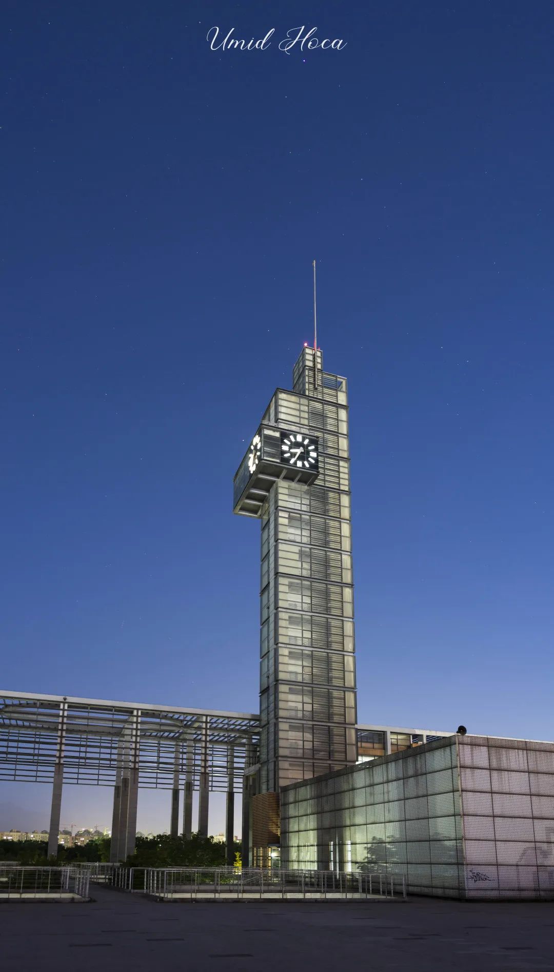 夜幕下的西电等你点亮