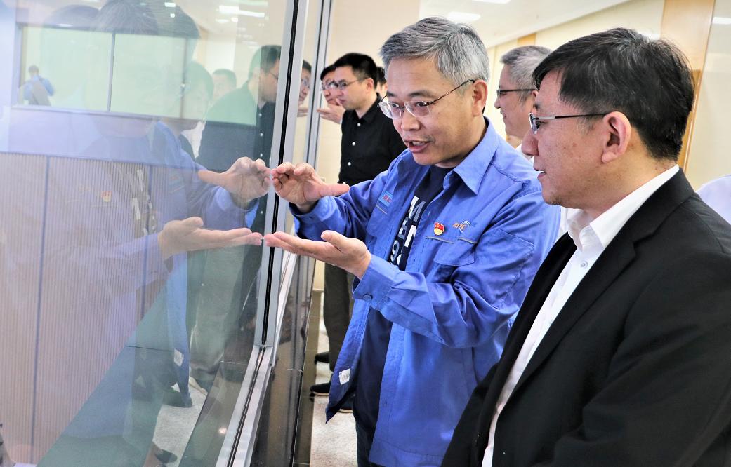 省高院政治部主任何震来岱山考察调研