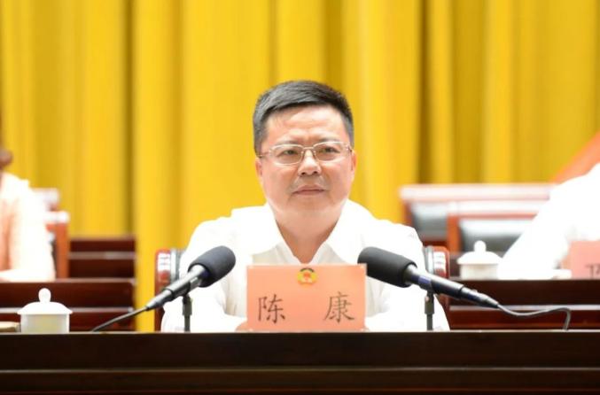 市委常委,市委秘书长肖洪,市委常委,常务副市长张明,市委常委,市委