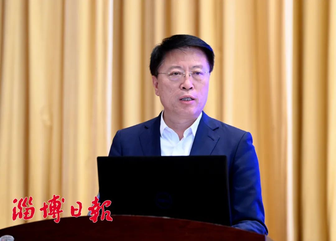 市委理论学习中心组举行实施"一号改革工程"对标学习深