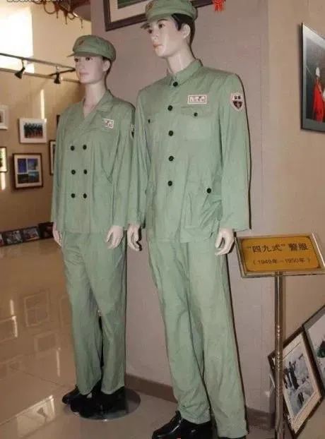 解放军式中国警服新中国成立至今人民警察服装
