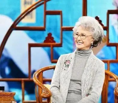 杜鹃山杨春霞曾红极一时命运沉浮儿媳也是名人