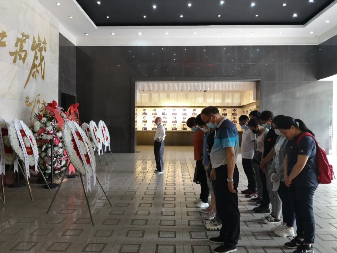 弘扬井冈山精神推动队伍教育整顿理论学习走深走实丰城法院速裁团队赴