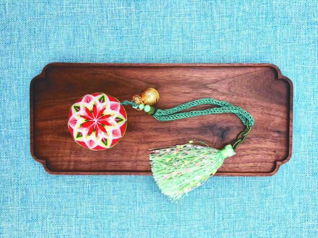 一根绣花针绣出新生活堪称缙云李子柒