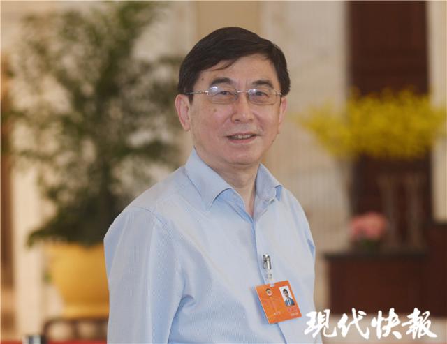 全国政协委员施大宁建议:疫情过后,帮助学生心理"复位"