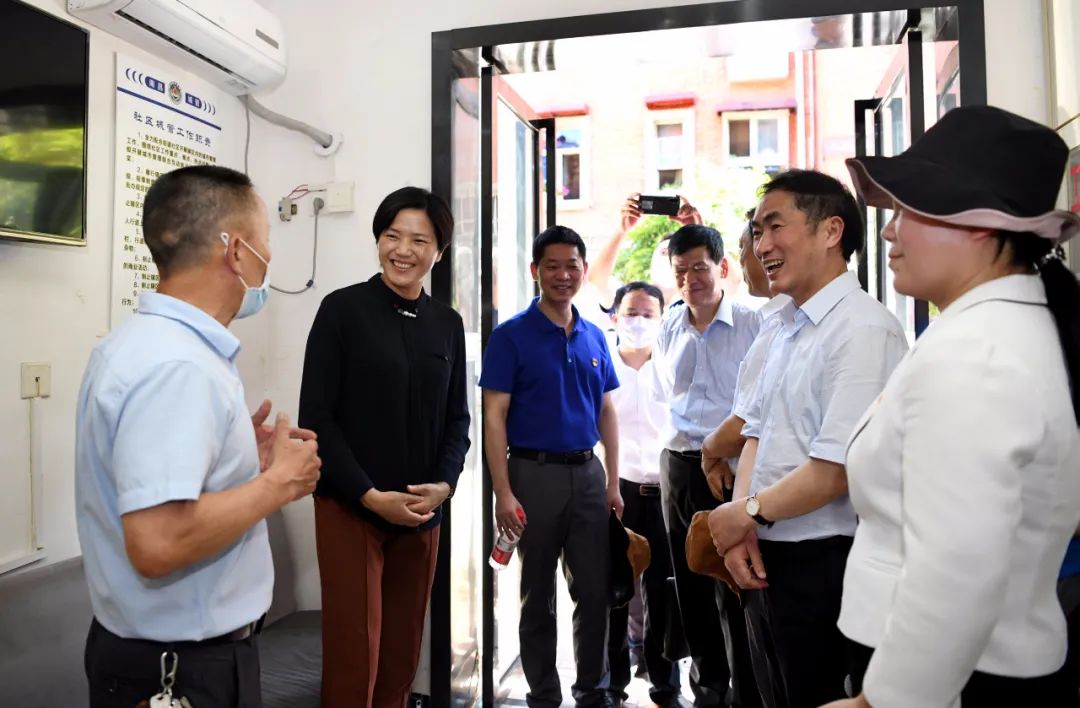 莆田市委常委组织部长卓晓銮一行到南昌市西湖区调研考察