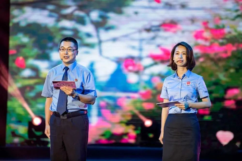 刘燃,35岁,成都市温江区人民检察院第二检察部负责人,肖伶俐,33岁