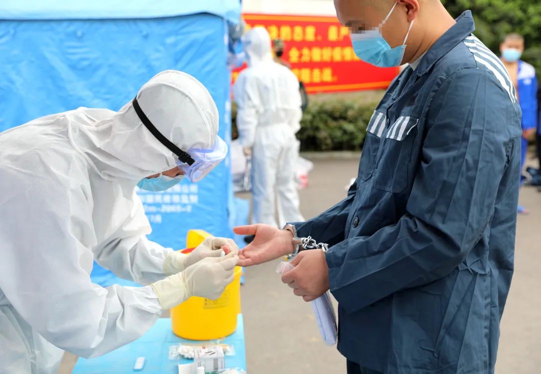hiv测试01服刑人员收押后,监狱将对他们展开全面体检