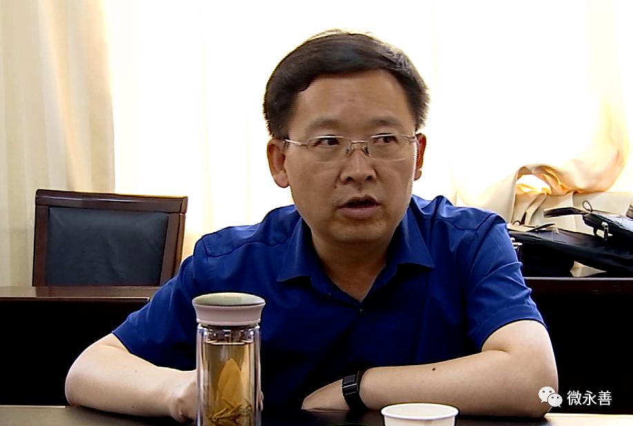 戈昌武参加县政协九届四次会议中共界少数民族与宗教界委员分组讨论