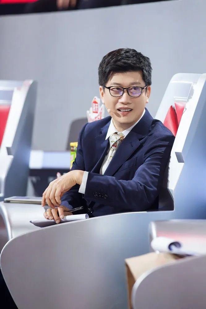 面对面薛兆丰人生就要不断地破圈儿