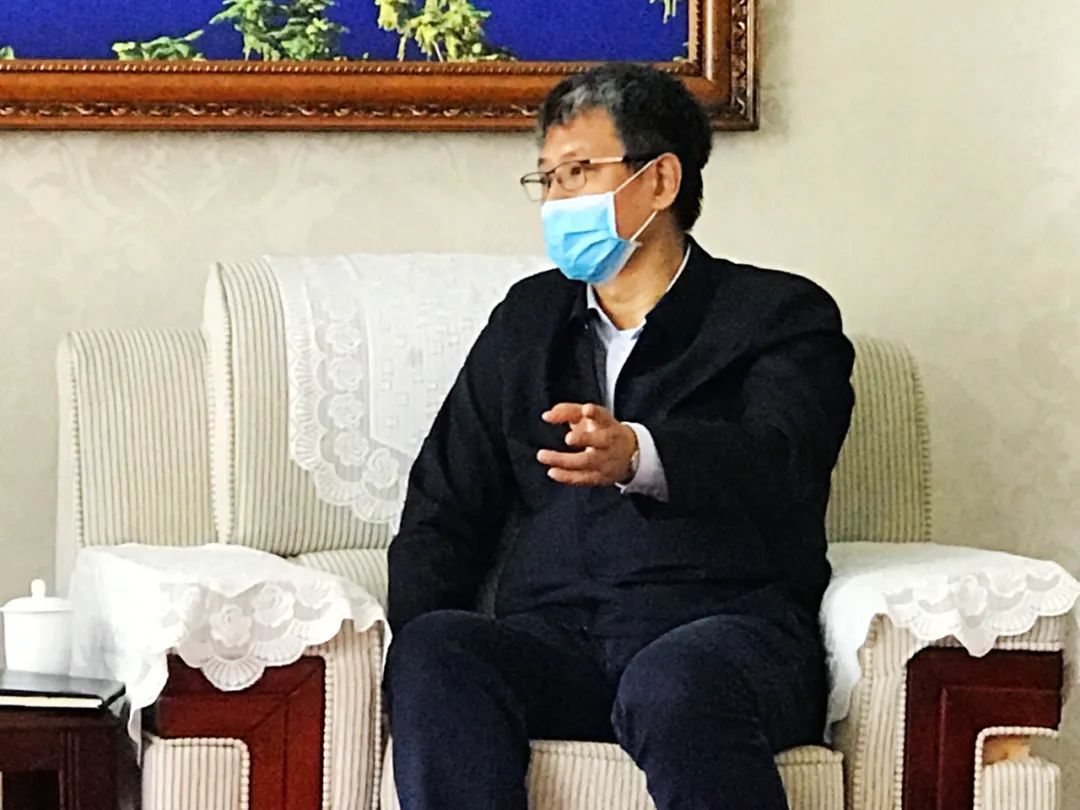 张旭东会见中林集团林展一行