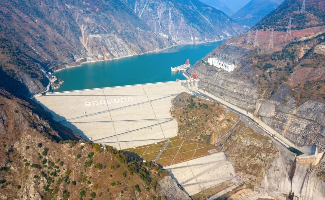 以瀑布沟,大岗山水电站为代表的水电工程已成为国家能源集团水电板块