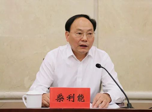 宁波甬港联谊会召开八届五次全委会议柴利能当选为新任会长