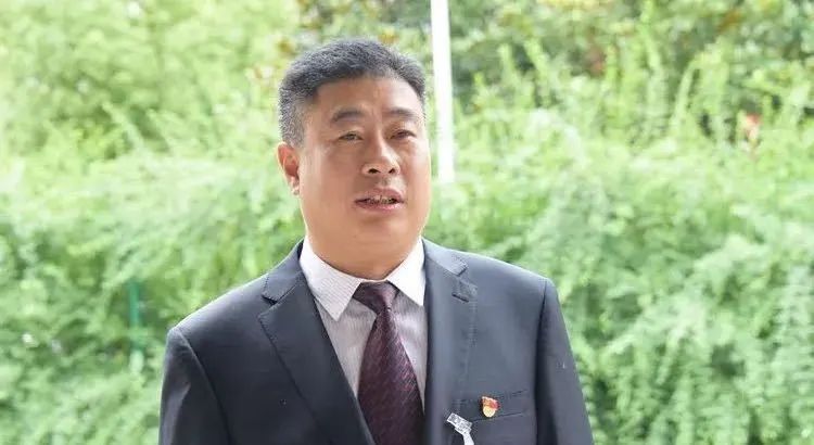 市农业农村局局长胡书龙毕节市各级干部和群众通过多种方式收听收看