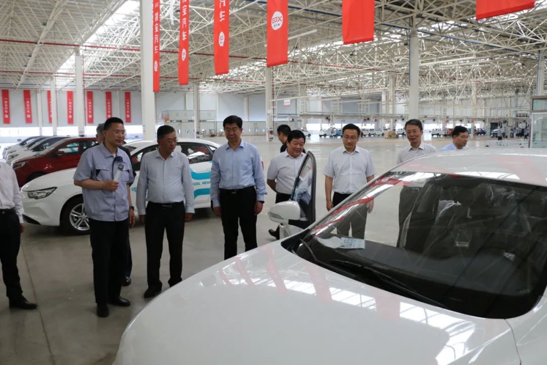 市领导董向阳来贾调研