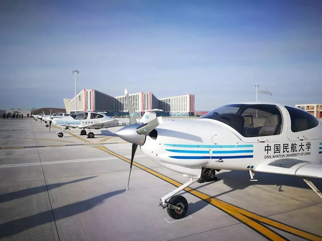 "作为民航人才培养的摇篮,中国民航大学正在论证布局,在北京大兴国际
