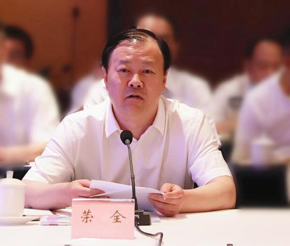 绵阳市委常委,政法委书记荣全,北碚区委常委,政法委书记苟鹏出席会议