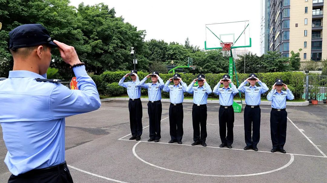 砺精兵树形象鼓楼法院对新招录协警开展岗前培训