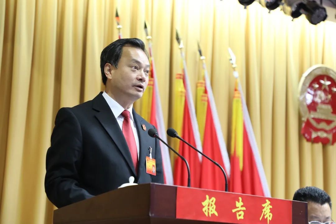 聚焦两会数读2019年石棉县法院工作报告