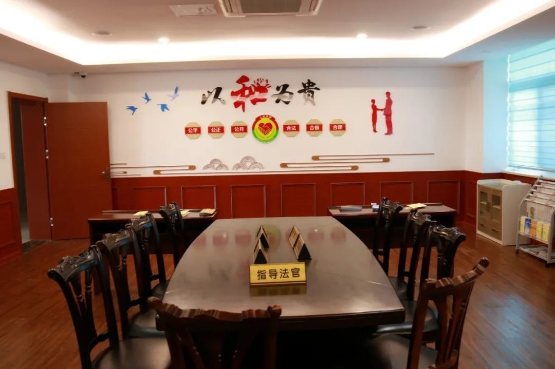 走进一人法庭感受四多法官基层法庭夯实调解前沿阵线