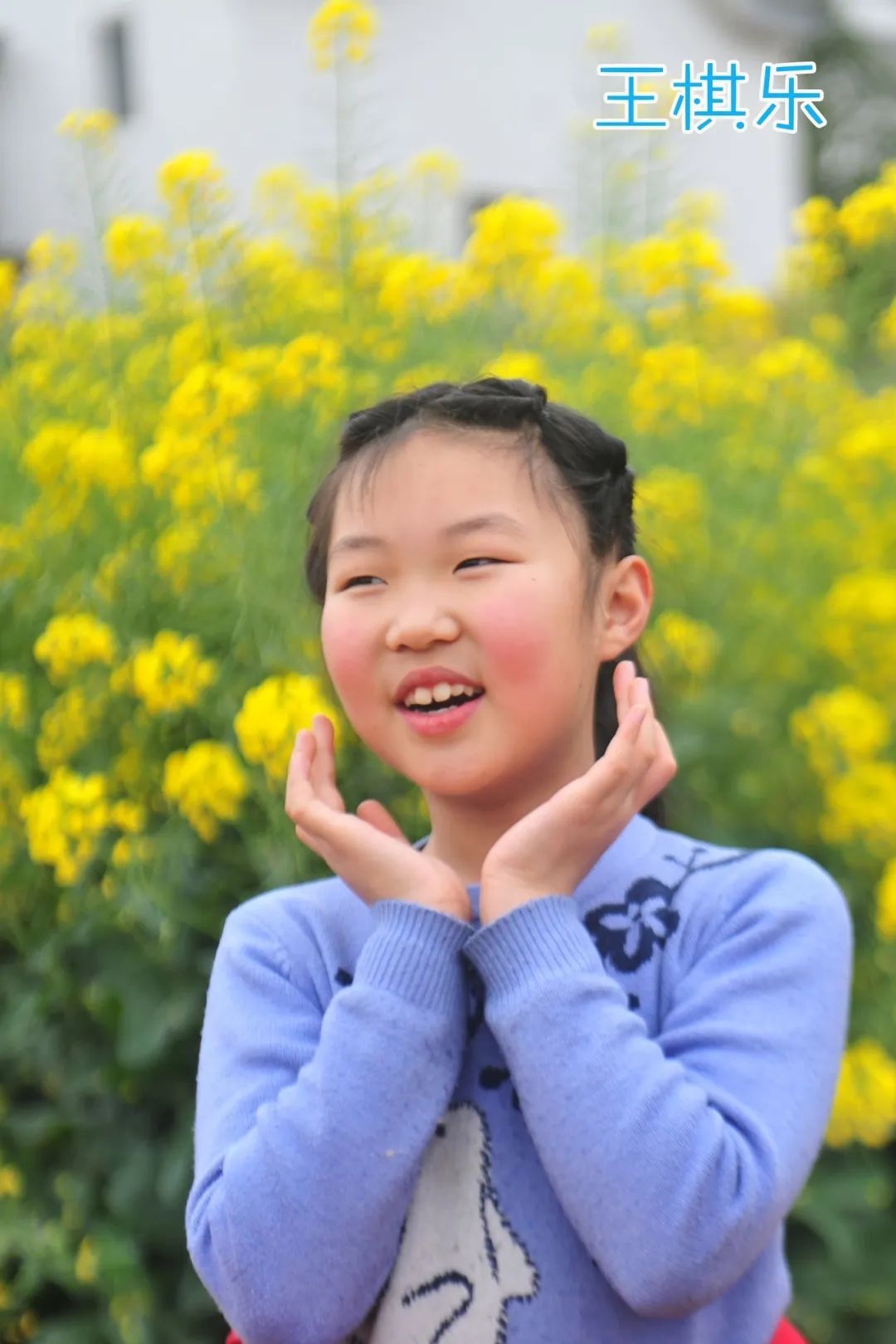 8岁时你在干嘛这个德阳小女孩8岁已经出单曲啦