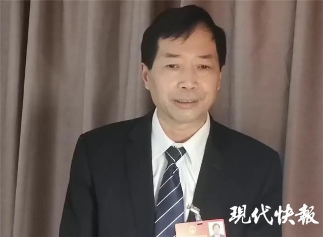  全国人大代表,湖北省监利县新沟镇向阳社区党支部书记顾想平