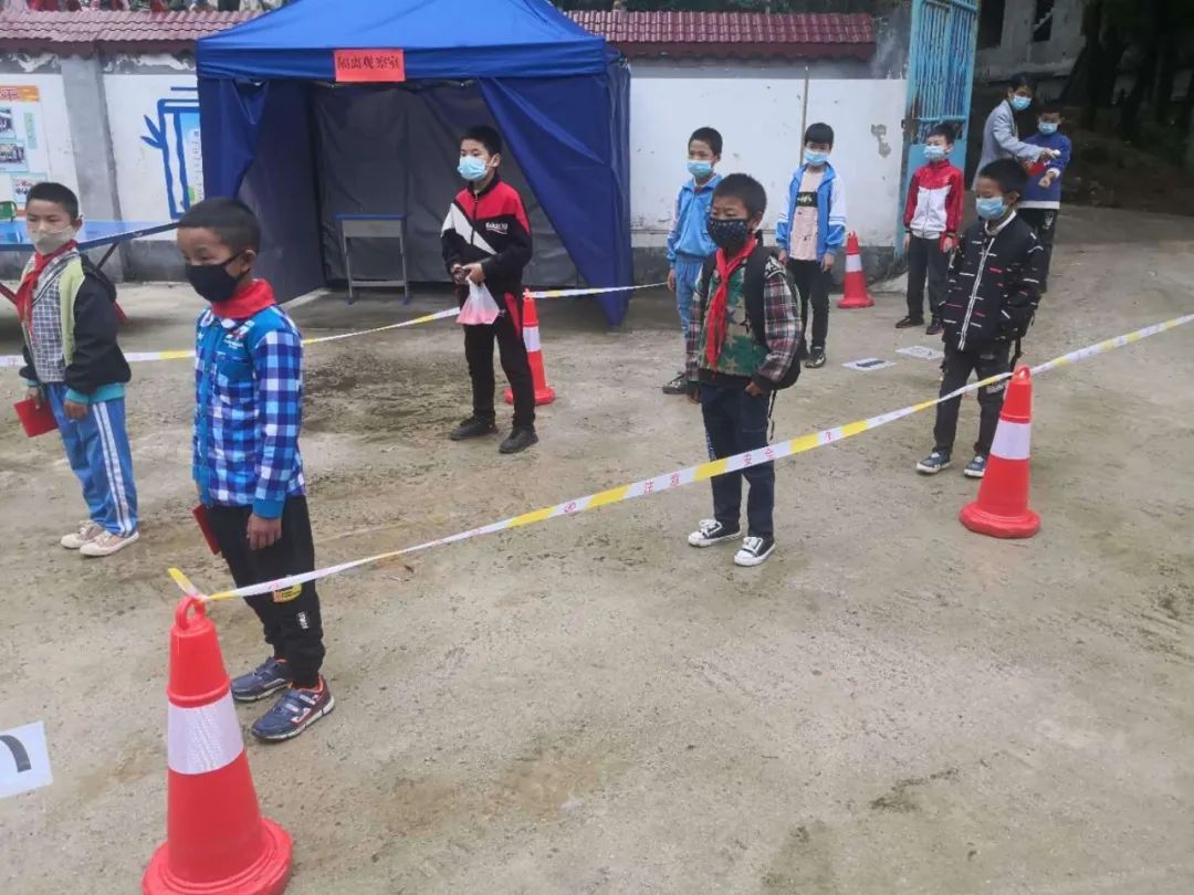 西秀区各小学幼儿园开学顺利报到