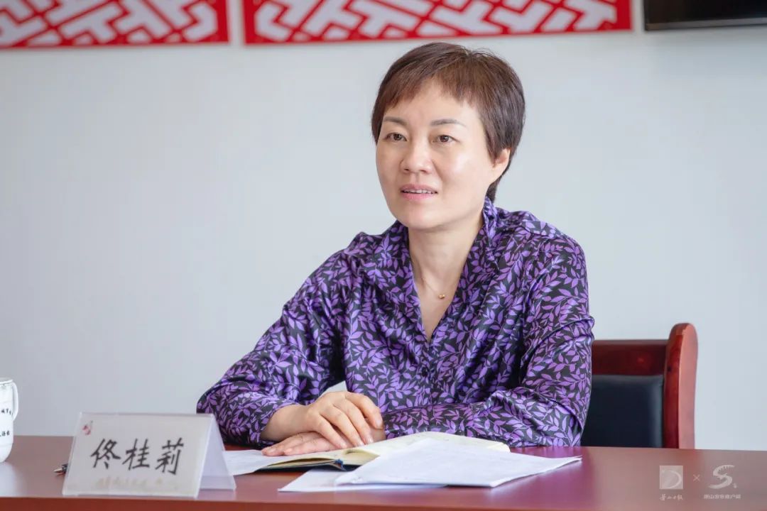 佟桂莉在瓜沥镇开展"包乡走村"活动时强调:对标对表真抓实干与时俱进