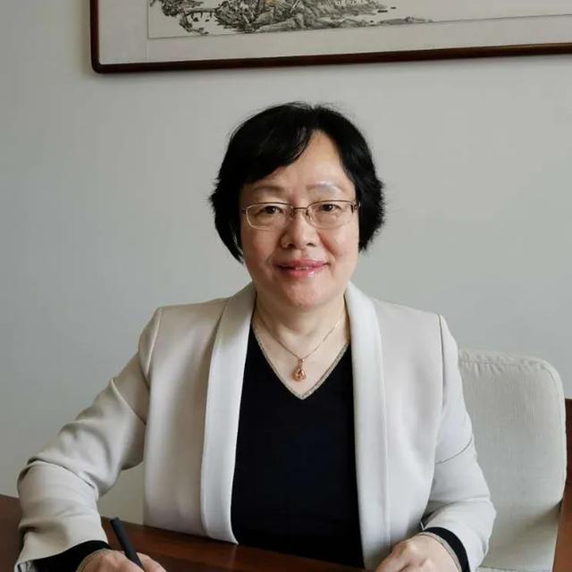 李丽华检察长图片