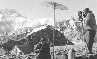 缺氧、迷路、截指、牺牲，1975年珠峰测量背后的故事