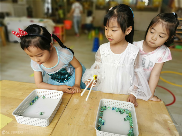 中国经济观察网：杭州市西湖区自在城幼儿园举办系列节日活动